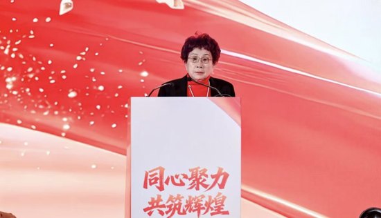 83岁董事长遭女儿女婿联手提议罢免!其丈夫去年因病去世,上月母女刚完成股份继承,两人各得252万股